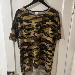 LuLaRoe XS Camo Hudson High-Low Tunic Top - Excellent Condition